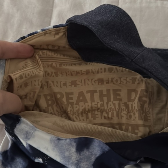 Lululemon Tie Dye Inspired Workout Top - Picture 5 of 6